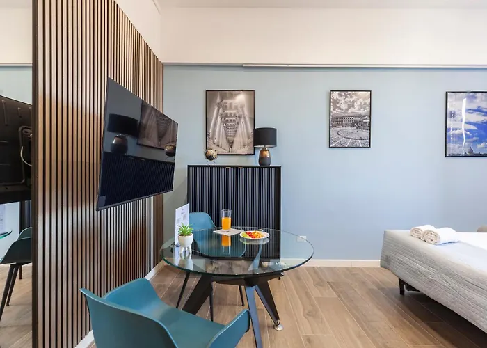 Апартаменты Hostly-colorhome Midtown *