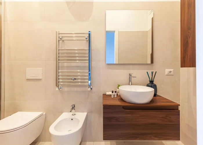 Hostly-colorhome Midtown