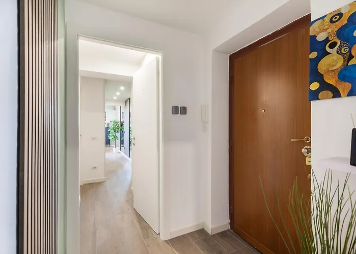 Апартаменты Hostly-colorhome Midtown Рим