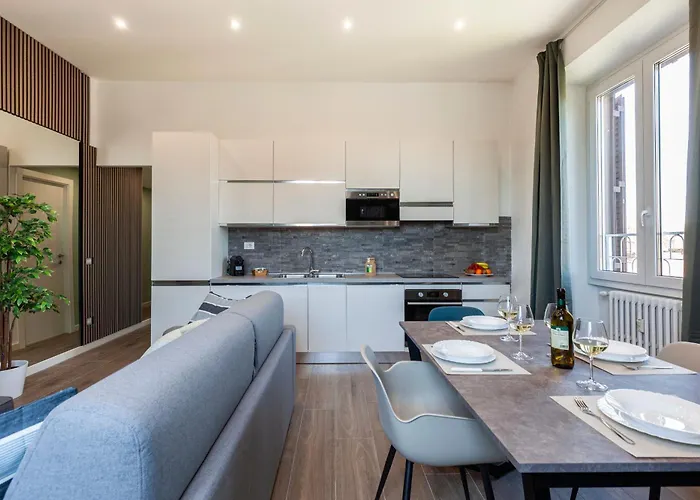 Hostly-colorhome Midtown * Рим